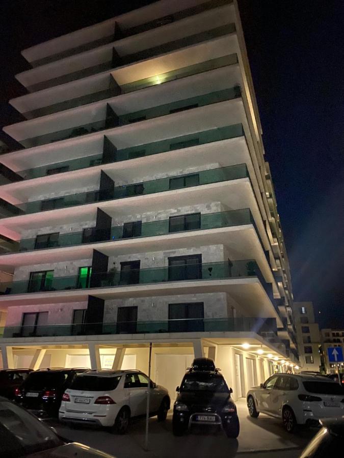 Apartament Direct La Plaja 4 Persoane Mamaia Nord Sky Sea View Lägenhet Năvodari Exteriör bild