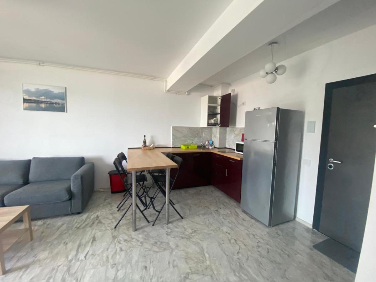 Apartament Direct La Plaja 4 Persoane Mamaia Nord Sky Sea View Lägenhet Năvodari Exteriör bild