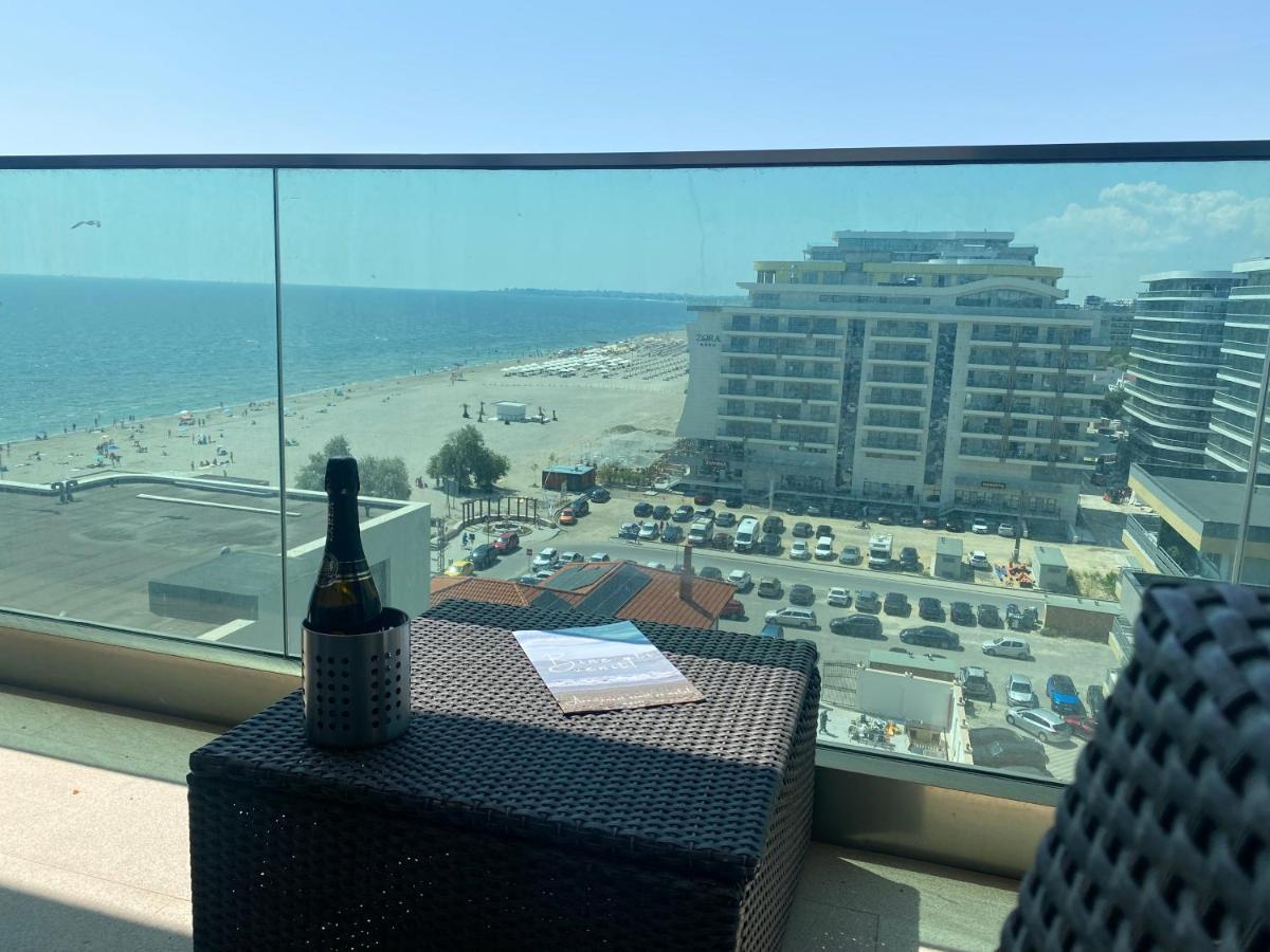 Apartament Direct La Plaja 4 Persoane Mamaia Nord Sky Sea View Lägenhet Năvodari Exteriör bild